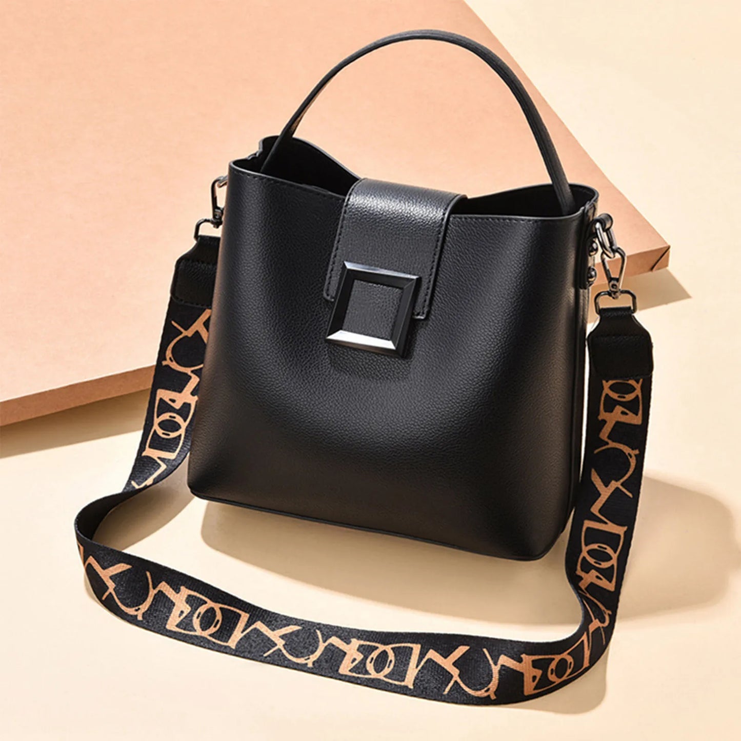 Handheld Women'S Bag With Large Capacity, Retro European And American Single Shoulder Crossbody Bag,  And Atmospheric Shaped Bag