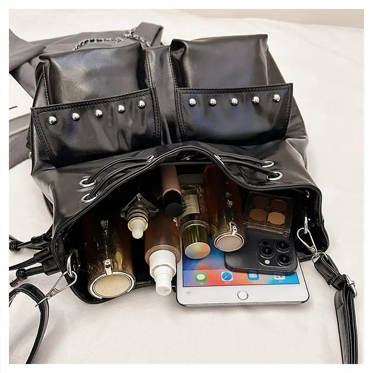 Women's Hand Bag With Elegant Classic Style And Premium Leather Featuring Trendy Design For Commute