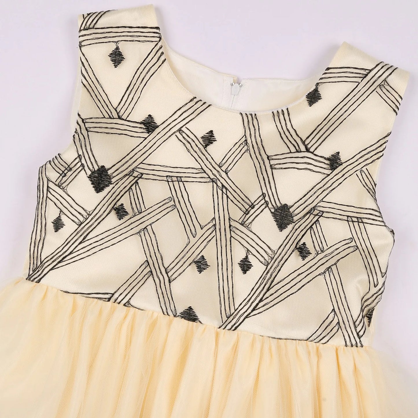 Girls Elegant Dresses Girls Princess Dress Flower Embroidery Luxury Gown Kids Piano Performance Dress Weddings Birthday Dress