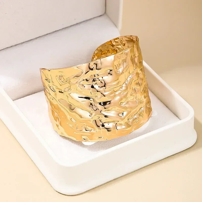 Bangles For Women Irregular Metal Cuff Bracelet Pleated Wide Edition Exaggerated Party Gift Holiday Fashion Jewelry CB042