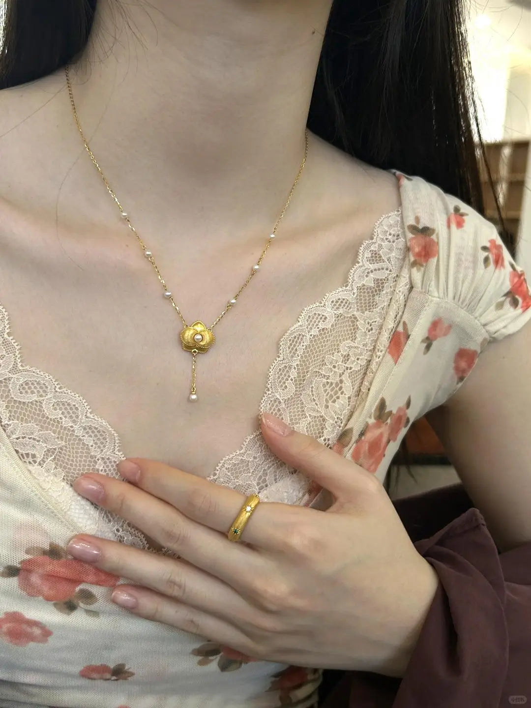 Rich and exquisite velvet gardenia pearl necklace antique gold craftsm brushed pearl collar chain tassel wedding jewelry