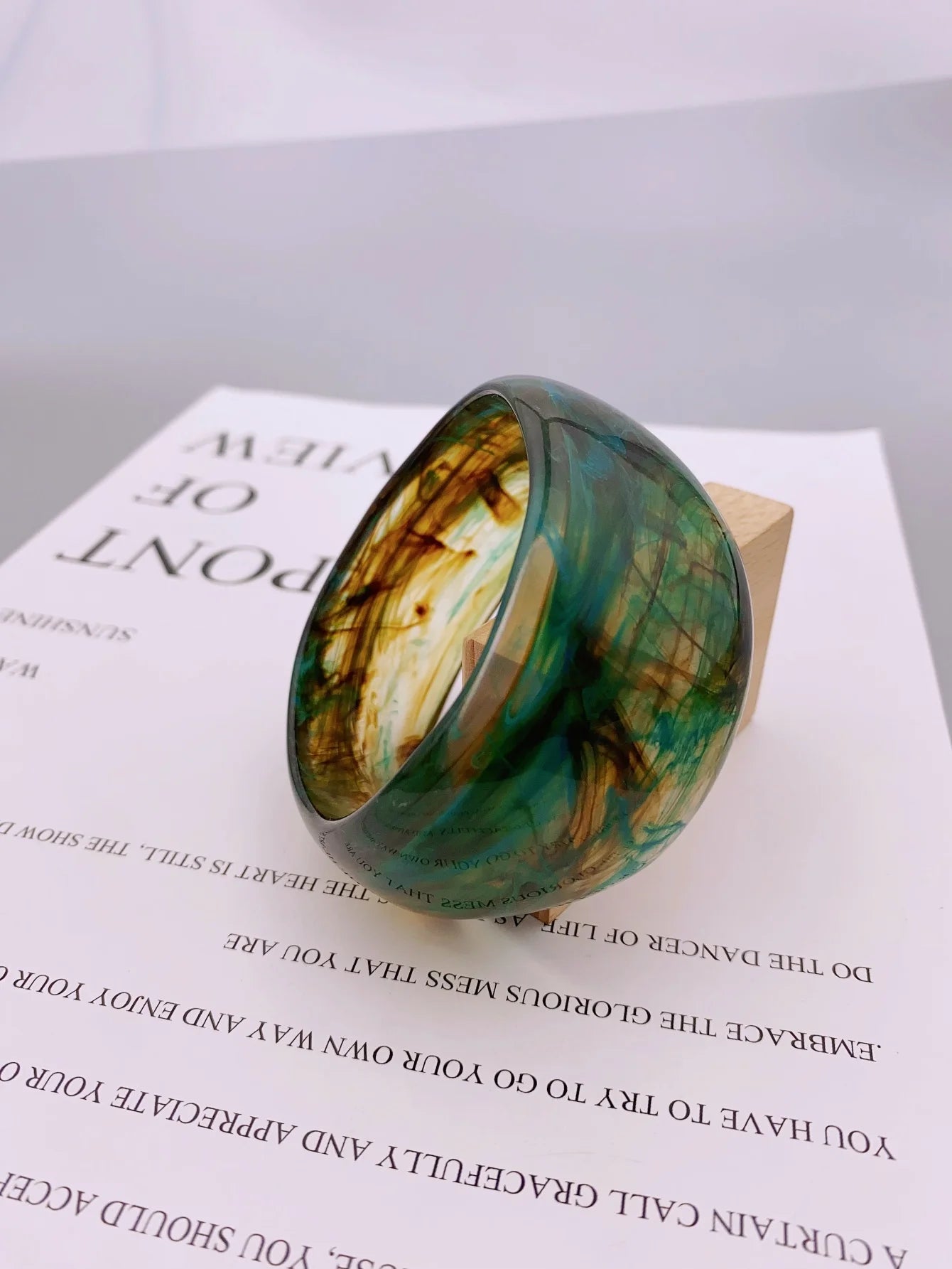 Fashionable irregular bangles with marble pattern for women bracelets for women