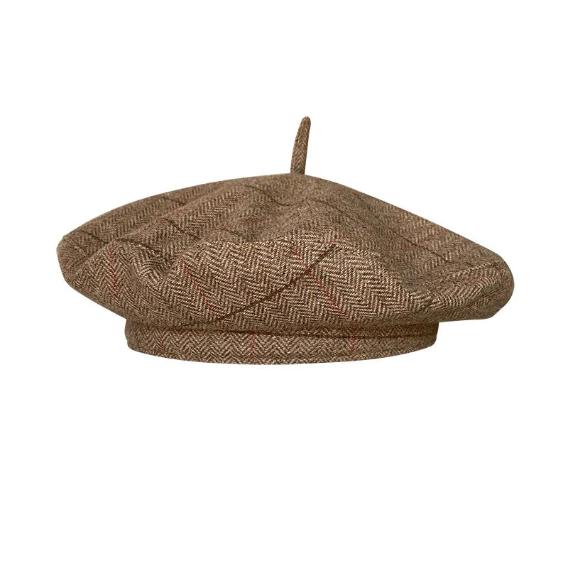 New Berets for Women in Autumn Winter British Inspired Checkered Design UFO shaped Face Slimming Retro Elegant Painter Hats