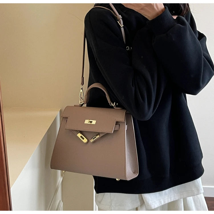 Stylish High-End Minimalist Handbag For Women Featuring Trendy Design And Large Capacity Solid Color Crossbody Bag Luxury