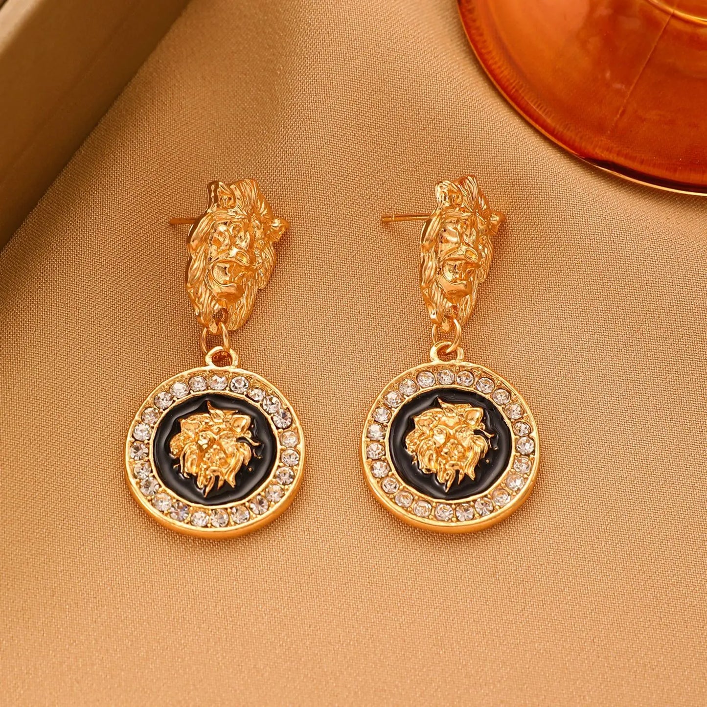 Vintage Royal Baroque Jewelry Set for Women Party Accessories Luxury Lion Head Crystal Crown Pendant Necklace Earrings Bracelet