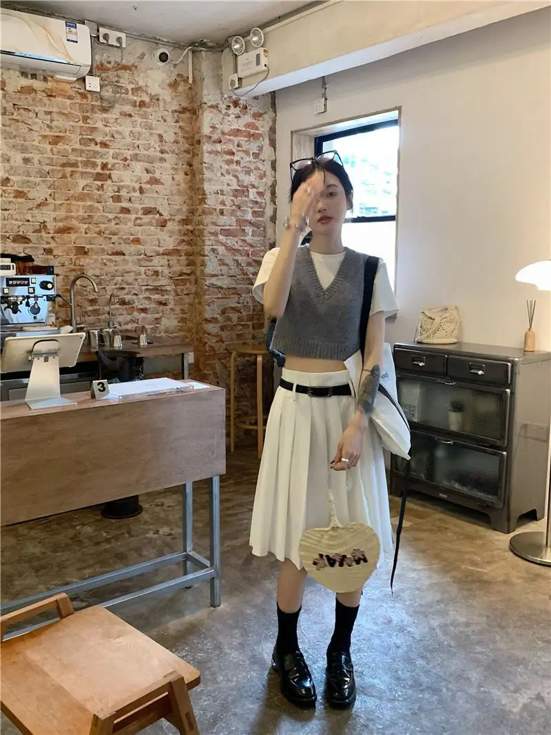 Sweater Vests Women Simple All-match Basic V-neck Casual Spring Vintage Knitting Fashion Ulzzang Ladies Temperament Classic Chic
