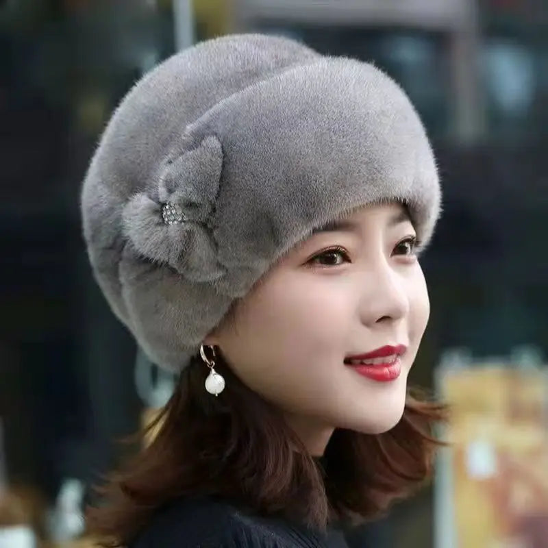 Hat for Women, Versatile and Fashionable, with Warm and Thick Windproof Ears, Suitable for Middle-aged and Elderly People