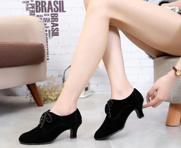 Customized Women's Adult Baotou Salsa Modern Latin Dance Shoes with A Soft Sole Canvas Surface Anti Slip Breathable Dance Shoes