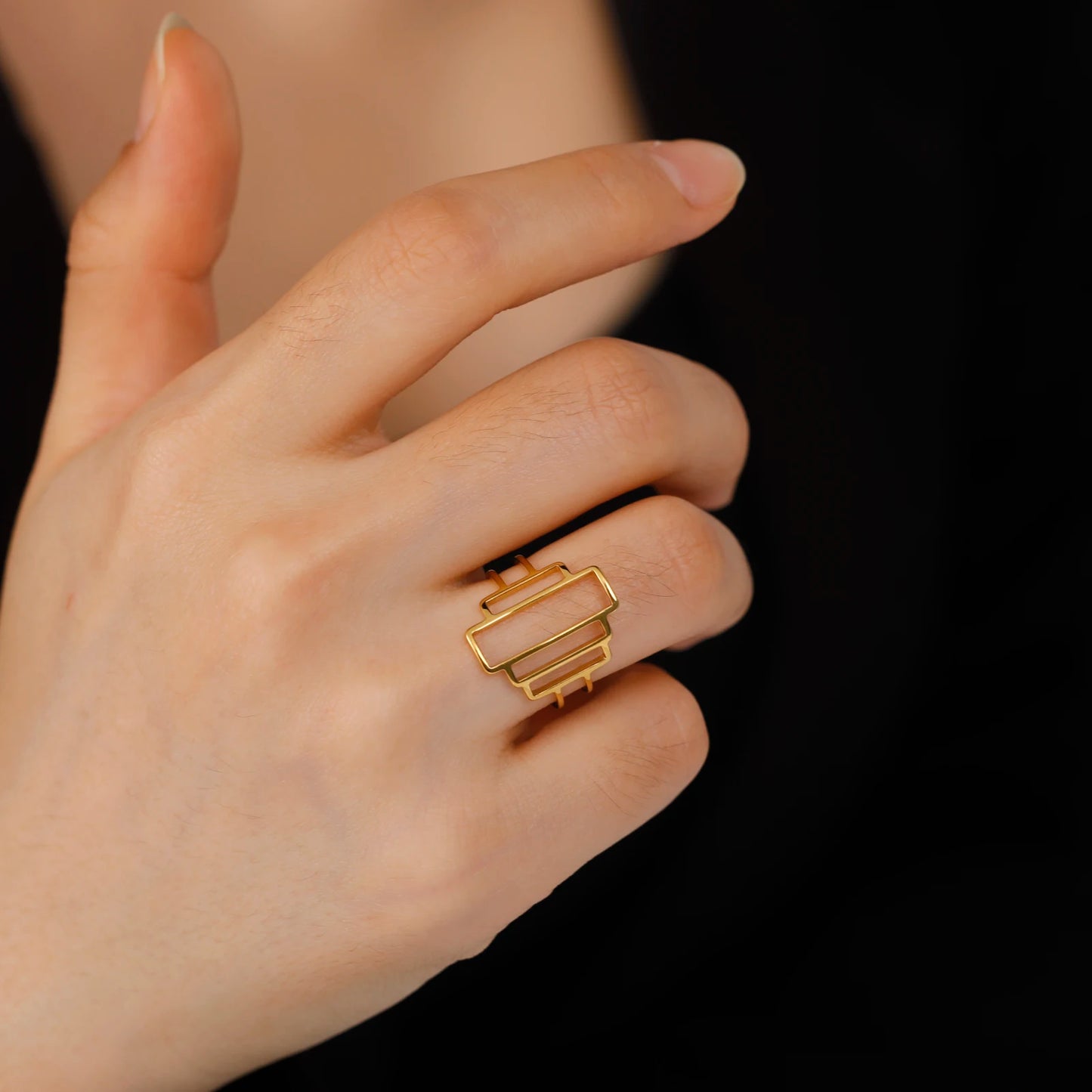 Fashionable and minimalist rectangular geometric ring with hollowed out lines geometric building ring minimalist couple ring