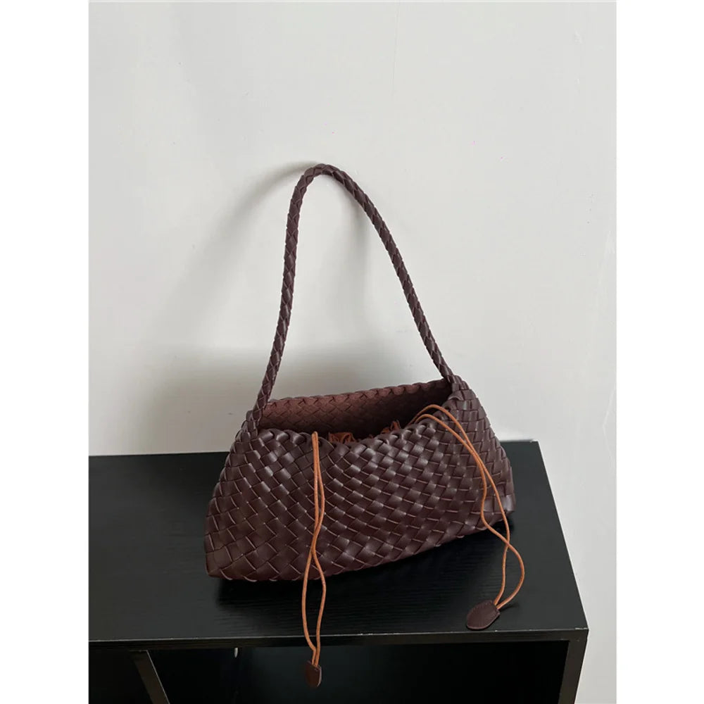 Hand woven armpit bag, women's new high-end and versatile retro handbag, single shoulder mother bag