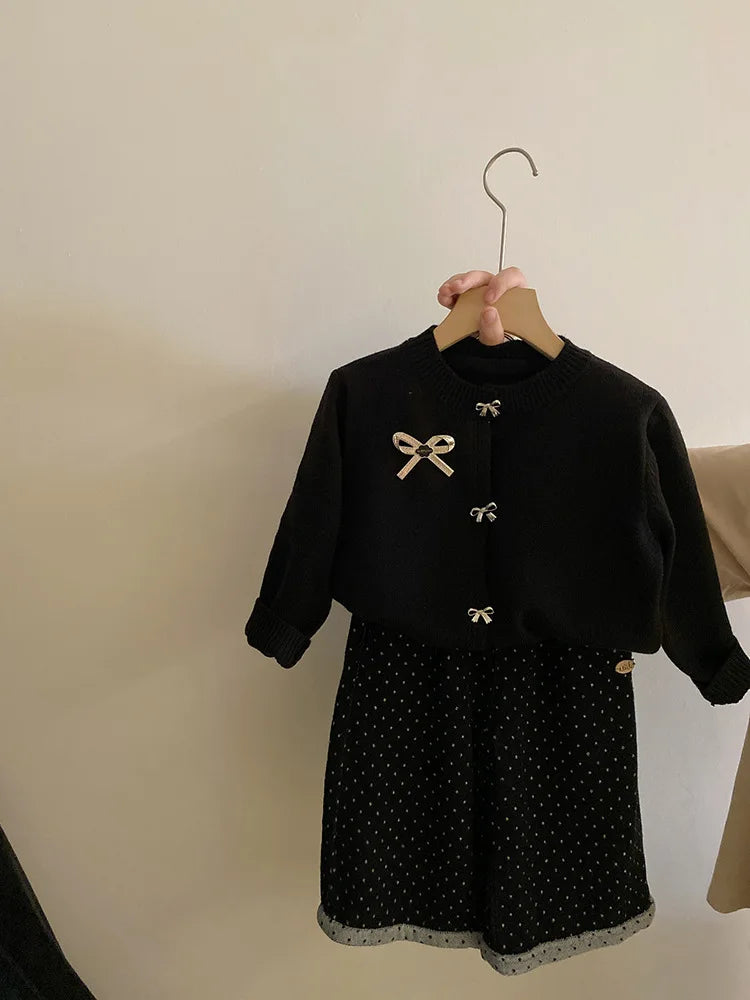 Sweaters Girl Academic Autumn Fashionable Bow Sweater Wave Point Trousers Girl Simple Loose Round Collar 2024 Striped