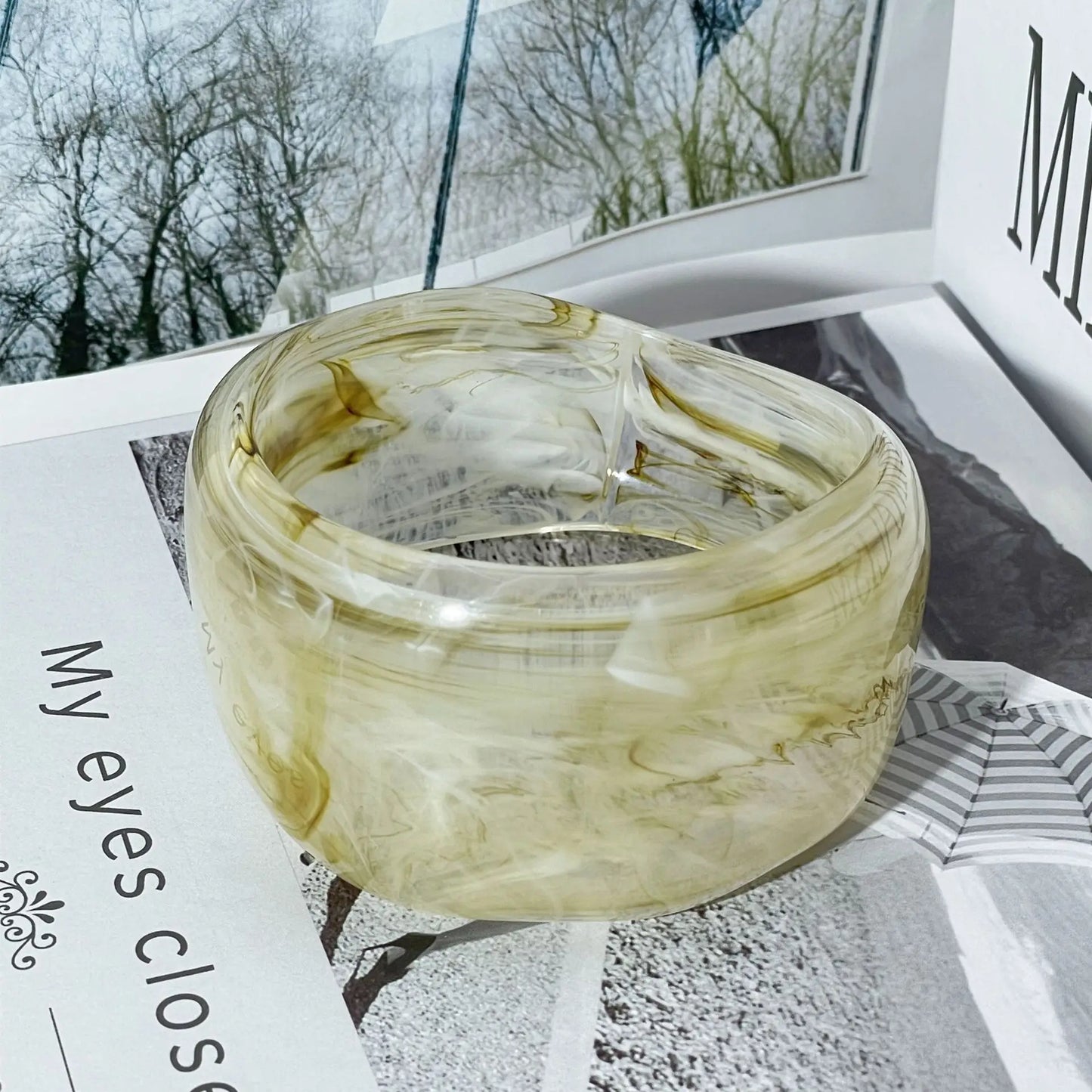 Fashionable irregular bangles with marble pattern for women bracelets for women