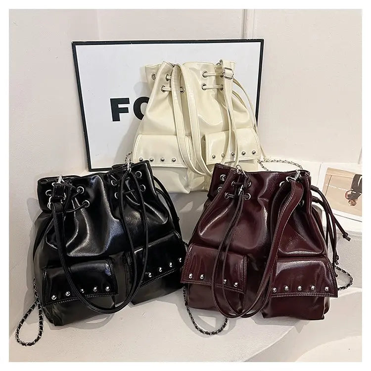 Women's Hand Bag With Elegant Classic Style And Premium Leather Featuring Trendy Design For Commute