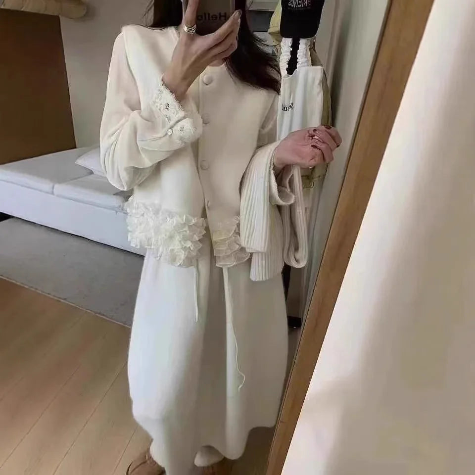 Sweater Vest 2025 Winter New Korean Temperament Splicing Lace Thickened Women's Winter Sweatshirt