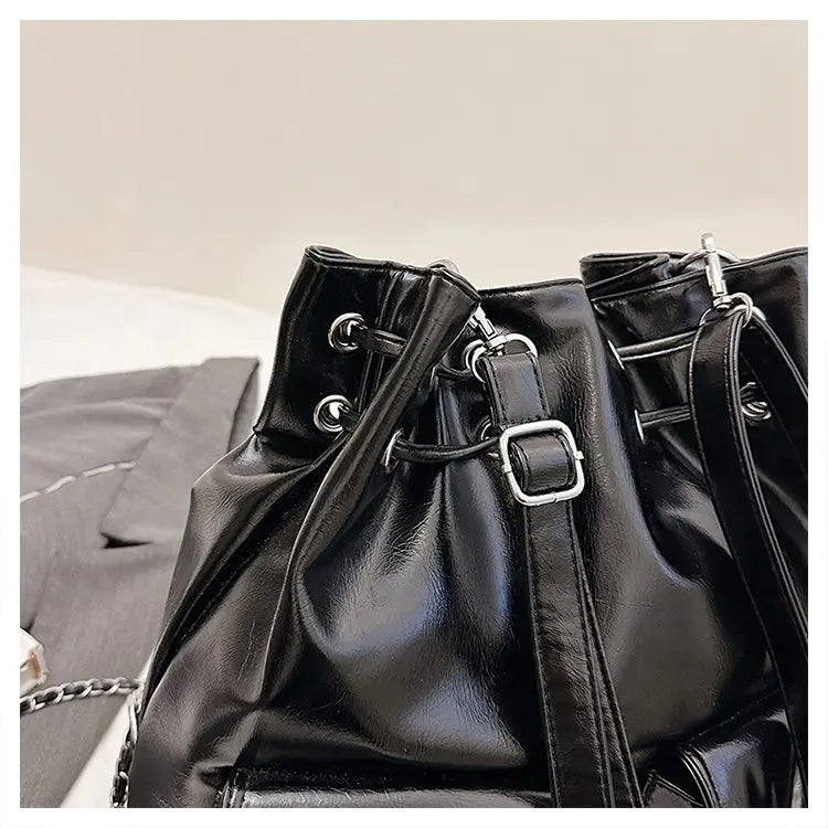 Women's Hand Bag With Elegant Classic Style And Premium Leather Featuring Trendy Design For Commute