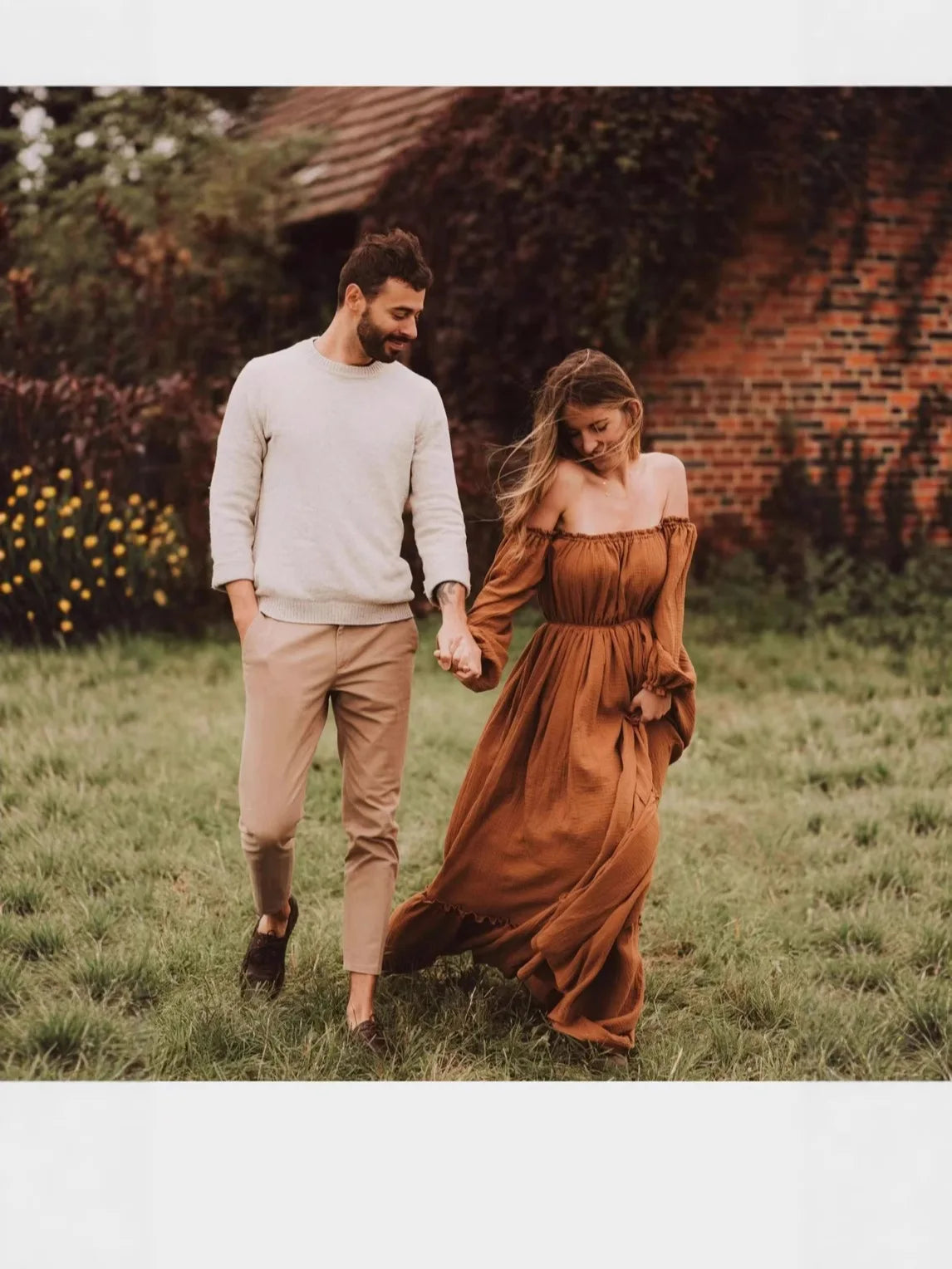 Maternity Photoshoot Dress - Sexy Off-Shoulder Gown Playful Puff Sleeves & Leg-Baring Slit Clothes for Pregnant Women Photograph