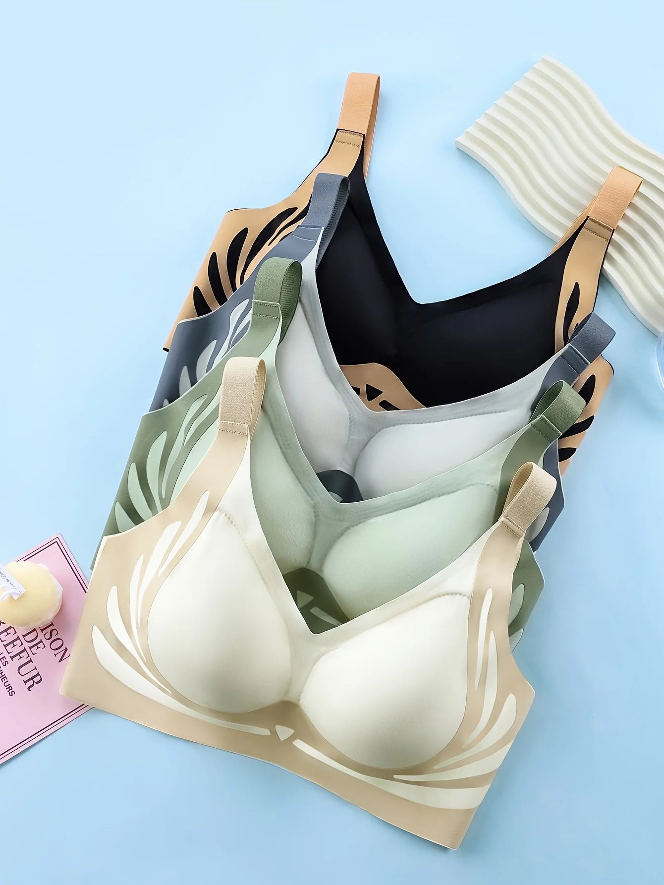 High-intensity sports bra for women - shock absorption, anti-sagging lining design, breathable elastic sport top.