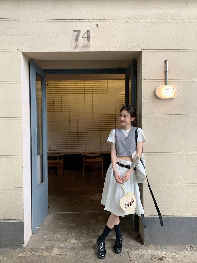 Sweater Vests Women Simple All-match Basic V-neck Casual Spring Vintage Knitting Fashion Ulzzang Ladies Temperament Classic Chic