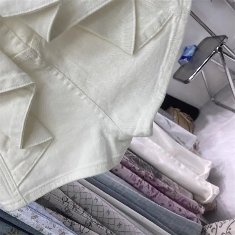 Cute Bow Design White Denim Shorts Women's Summer New Fashion A-shaped Jeans Hot Pants