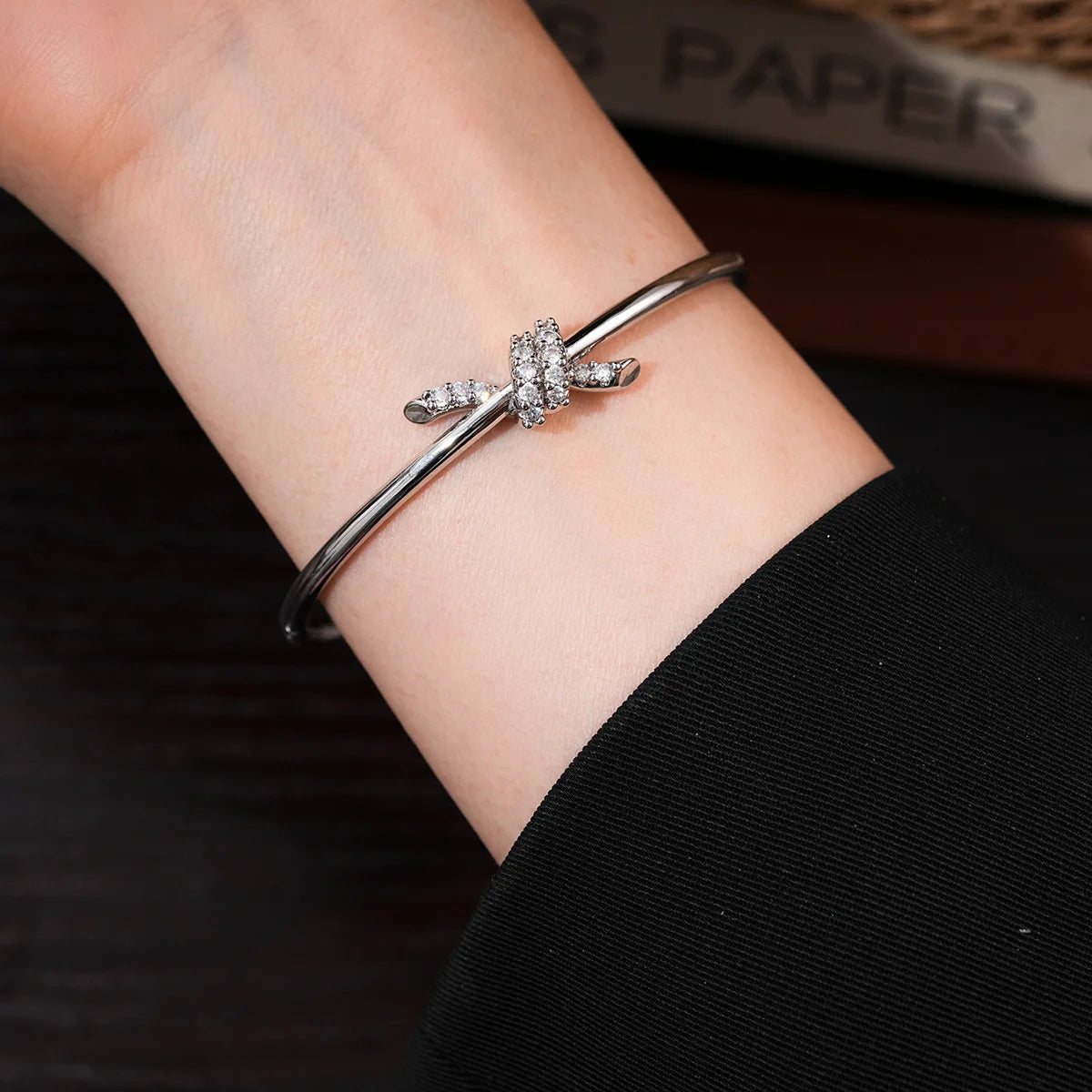 Simple Glossy Zircon Knot Bangles for Women 2025 Korean Fashion Bracelet Light Luxury High-end Wedding Bride Accessories