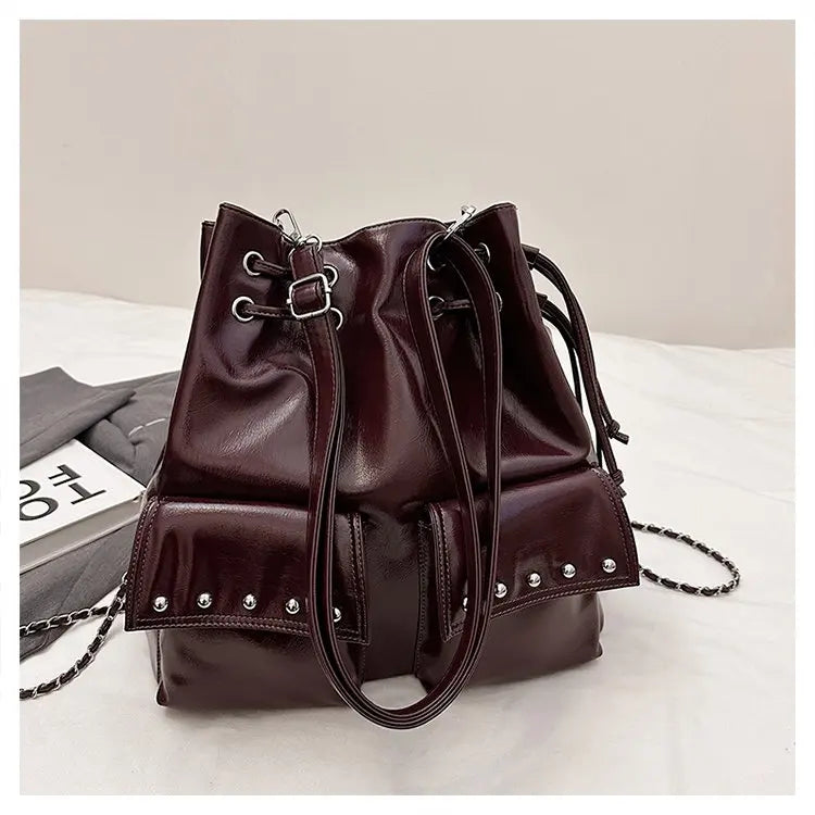Women's Hand Bag With Elegant Classic Style And Premium Leather Featuring Trendy Design For Commute