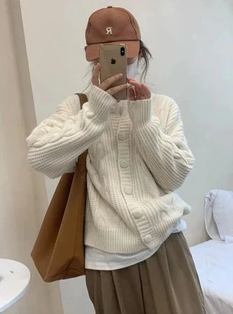 Ladies Sweaters Winter Button Kawaii Knitted Top for Women Yellow Cute Cardigan Designer Y2k Fashion Korea Korean Luxury Jumper