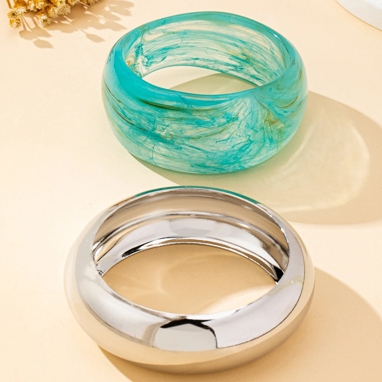 Women's Bracelet Set Bohemian Exaggerated Wide Resin Bracelet Set for Daily Wear and Gift Giving