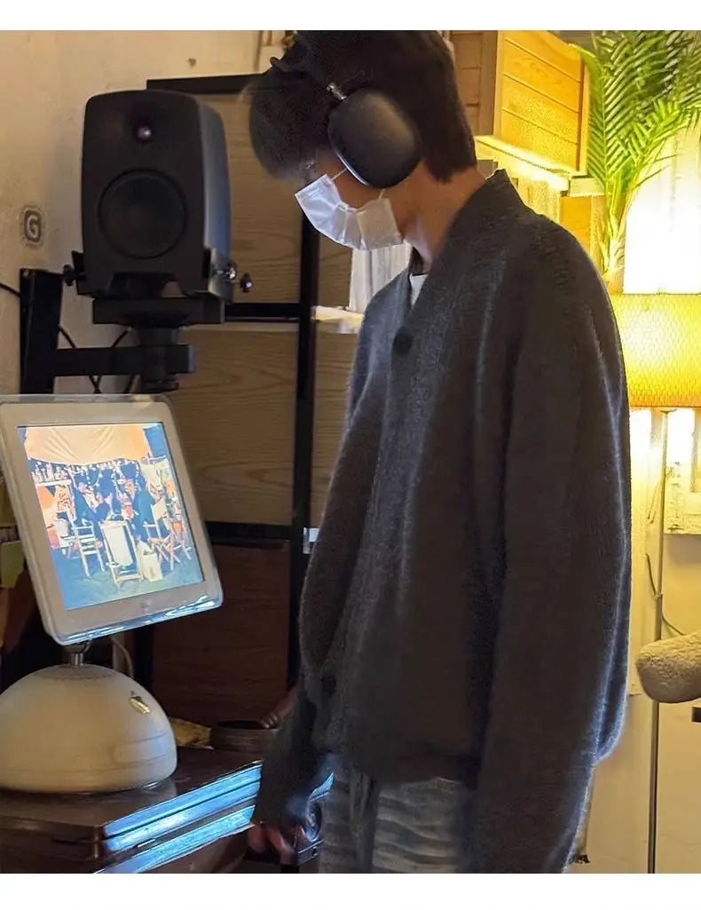 Sweater and Sweater Jacket Men's Autumn Cardigan Solid Color Versatile Relaxed Lazy and High-end Top Couple's Jacket