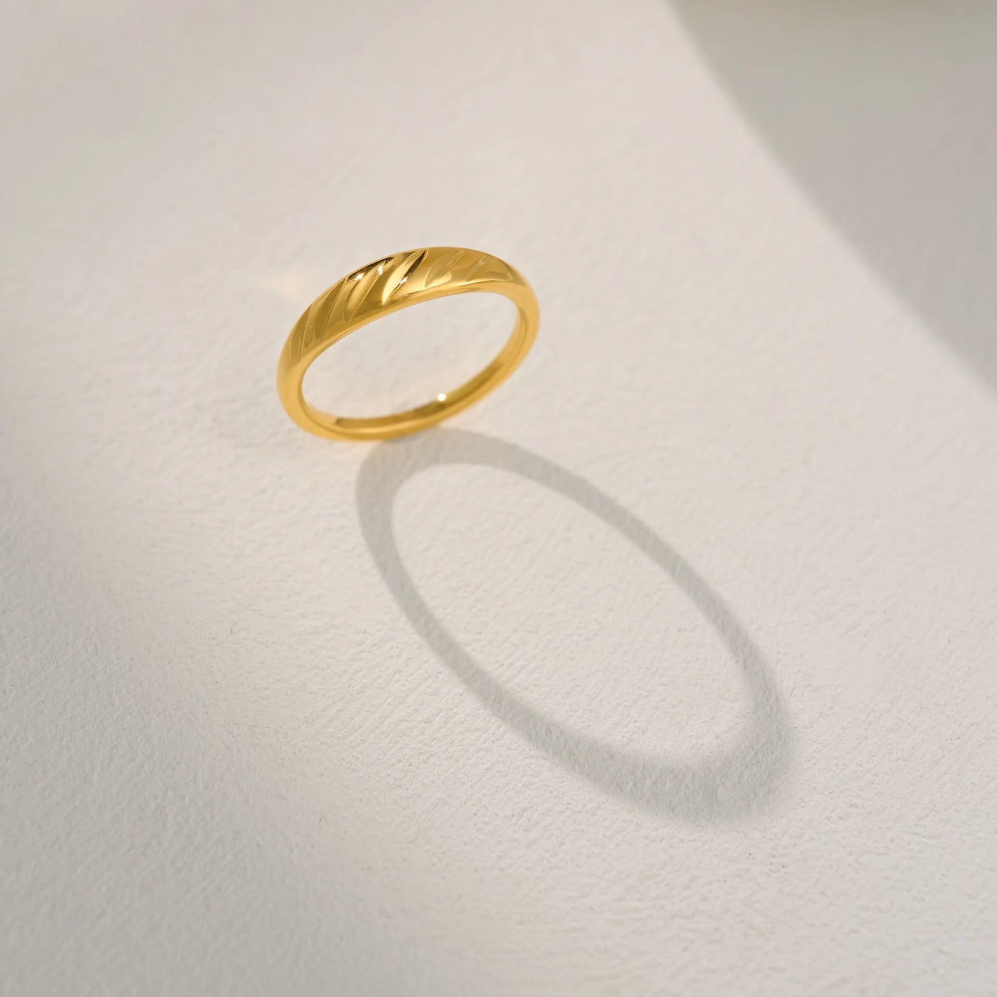 Hammered Ring/Initial Ring/Name Ring/Custom Engrave Ring/Stackable Rings/Handwriting Ring/Memorial Gift/Bridesmaid Gift/Gift for