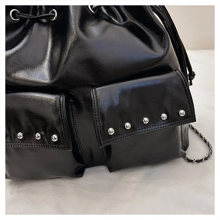 Women's Hand Bag With Elegant Classic Style And Premium Leather Featuring Trendy Design For Commute