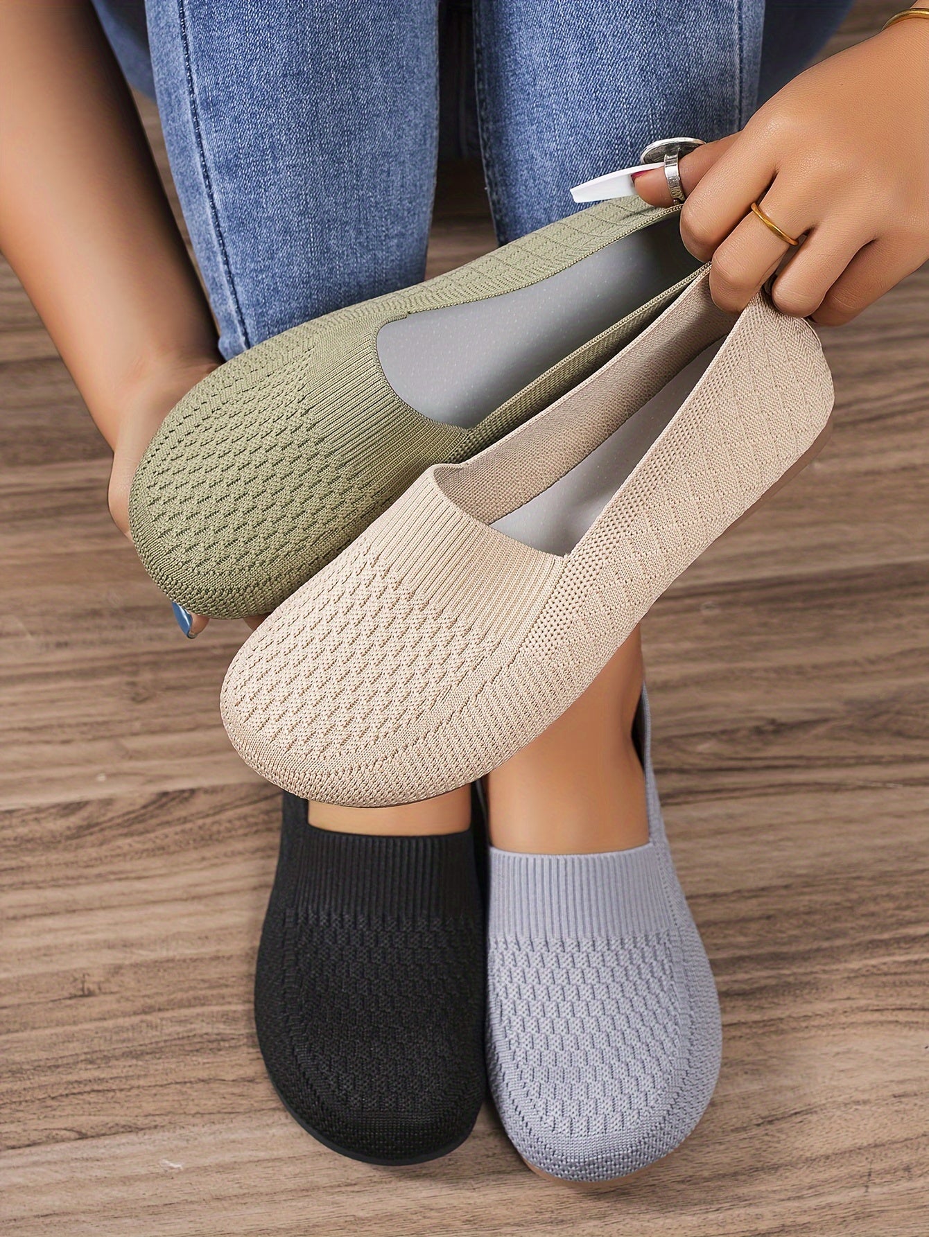 Ladies' Oversized Shoes, Wide-Fit Footwear, Plus-Size Women'S Shoes, Comfortable And Loose-Fitting for All Seasons, New Indoor And Outdoor Styles.