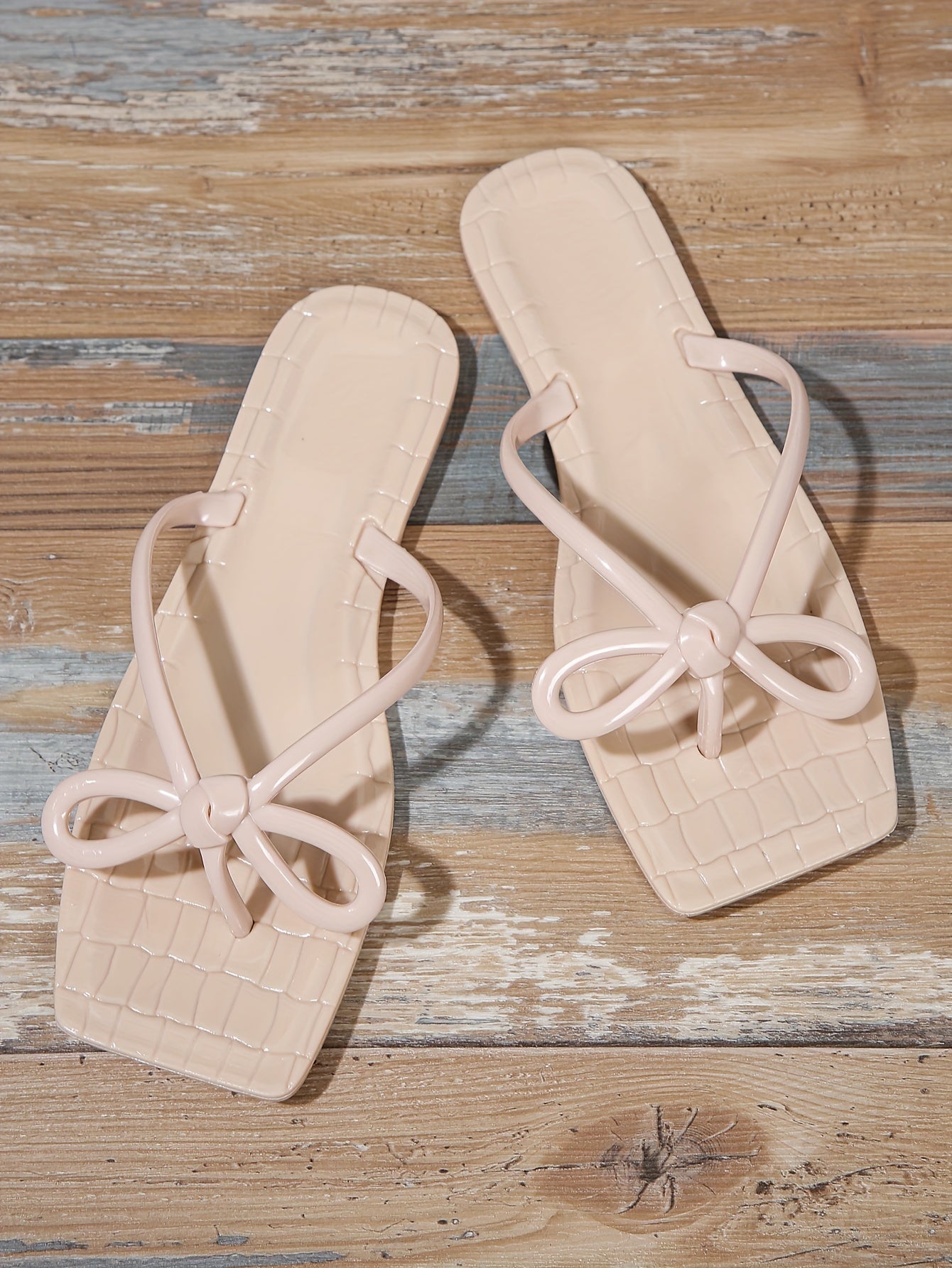 2025 Spring-Summer New Women's Shoes Casual Outdoor Lightweight Open-Toe Slip-Ons Simple Vacation Beach Slippers Comfortable Flat Sandals Bow Design High Quality Toe Post Flip-Flops for Ladies and Girls