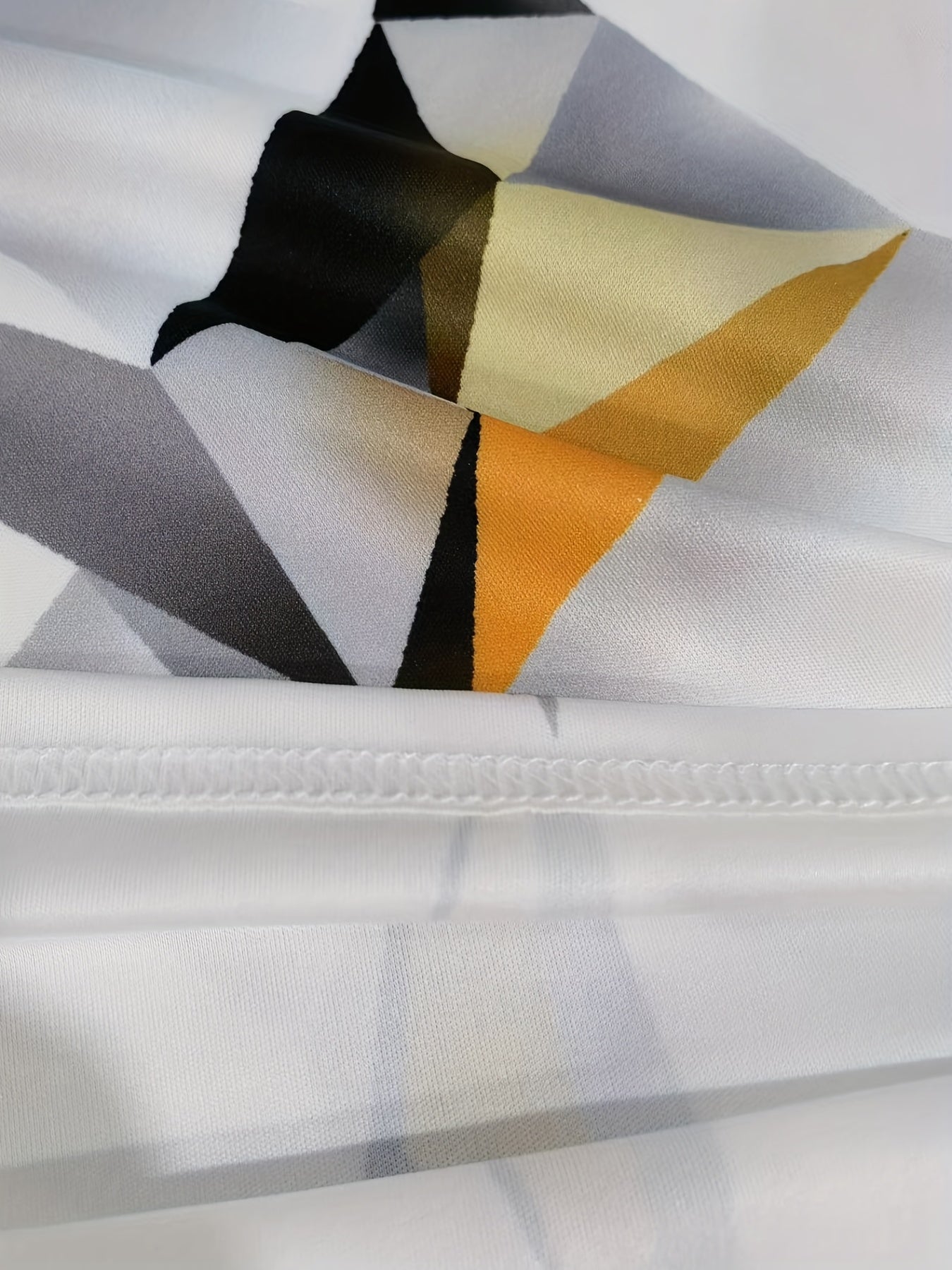 Fashion-Forward Mens Zip Up Shirts - Stylish Geometric Print, Short Sleeves, Lapel Collar - Comfortable Summer Tops & Pullovers