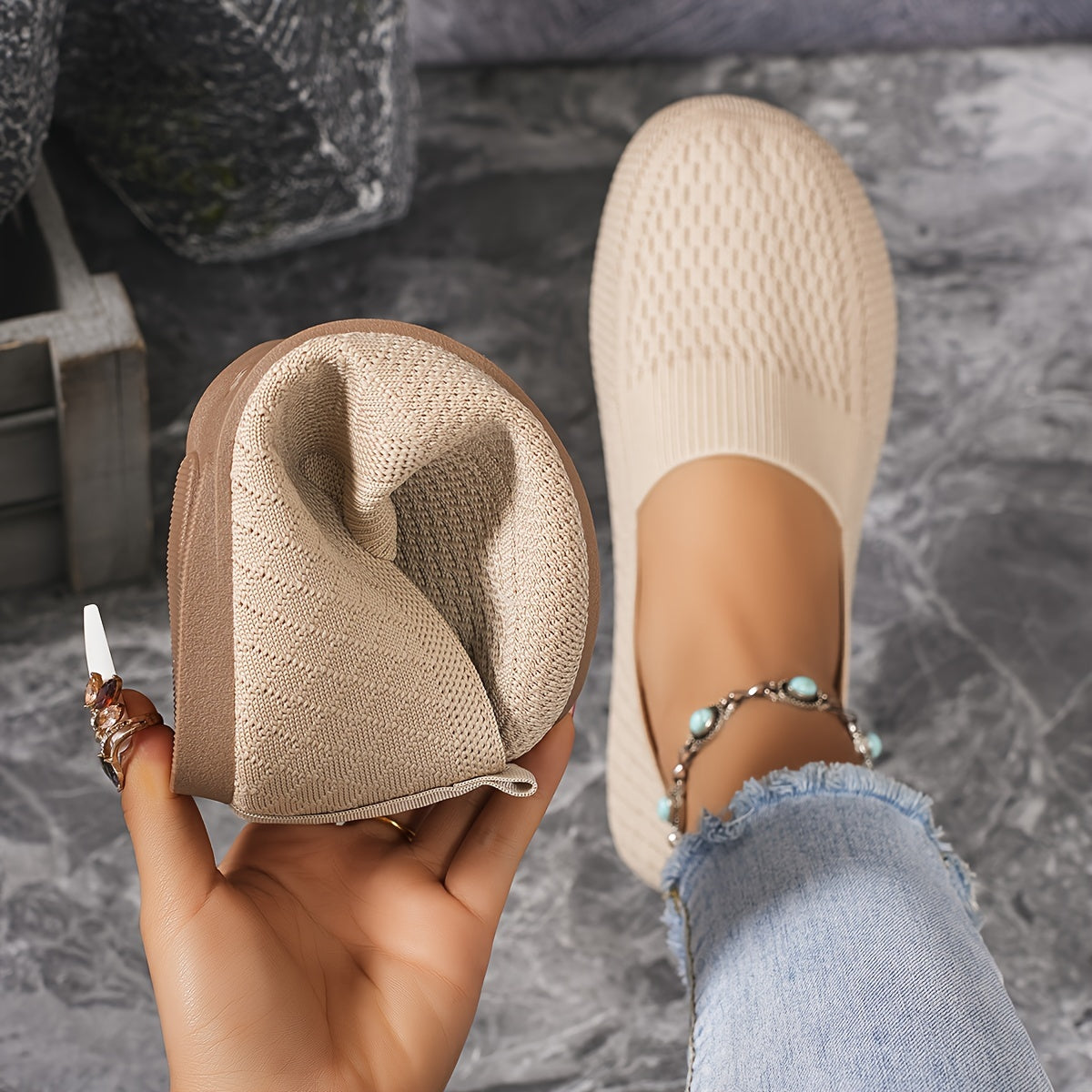 Ladies' Oversized Shoes, Wide-Fit Footwear, Plus-Size Women'S Shoes, Comfortable And Loose-Fitting for All Seasons, New Indoor And Outdoor Styles.