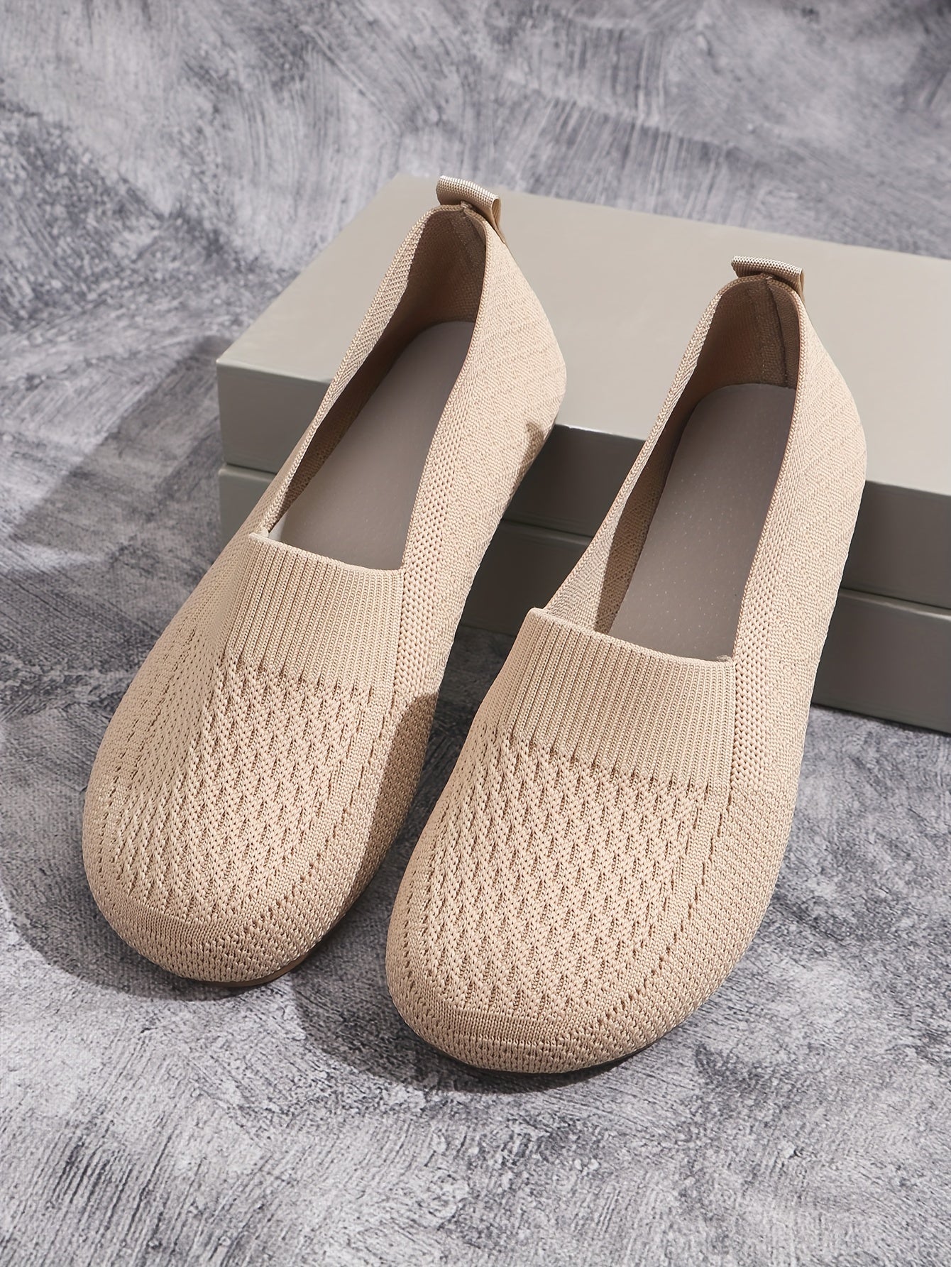 Ladies' Oversized Shoes, Wide-Fit Footwear, Plus-Size Women'S Shoes, Comfortable And Loose-Fitting for All Seasons, New Indoor And Outdoor Styles.