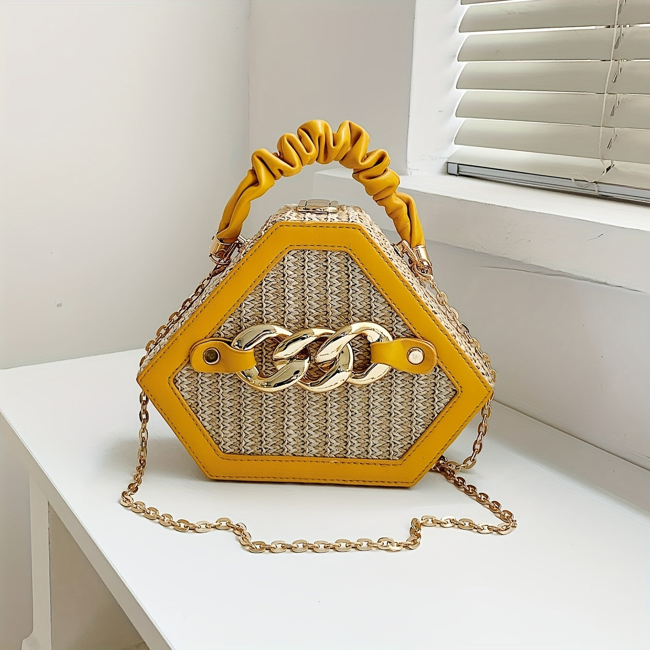 [Woven Handbag | Golden-Tone] Women's Woven Handbag | Golden-Tone Hardware & Chain Strap | Hexagonal Box Purse in Black/Beige | Durable Paper Material & Lining | Elegant Everyday & Formal Events | Crossbody or Handheld Bag |