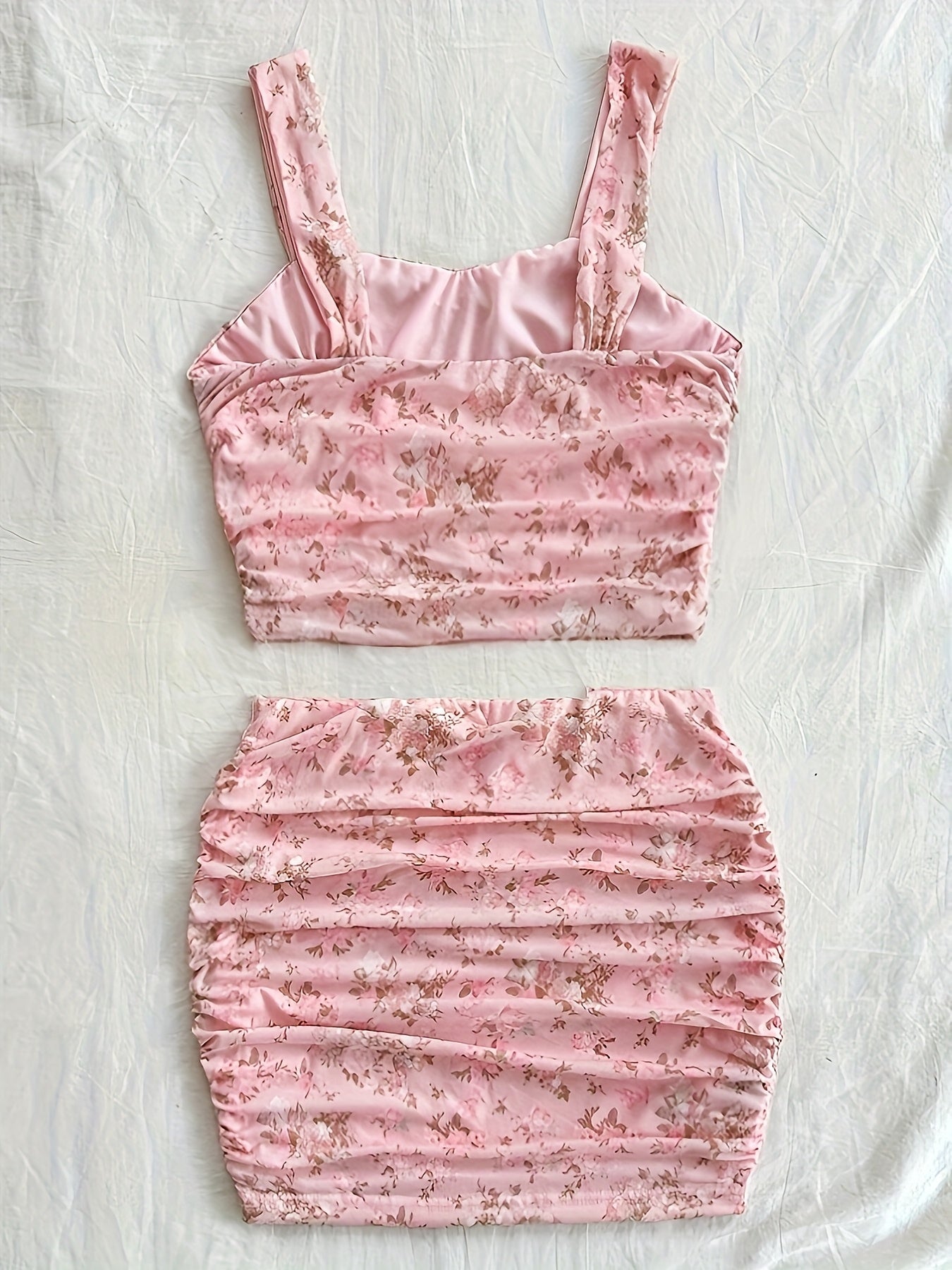 [Sensual Dress] Sexy Two-piece Dress | Elegant V-neck Sleeveless Camisole And Small Floral Skirt, Cute, Fashionable, Perfect for Spring And Summer