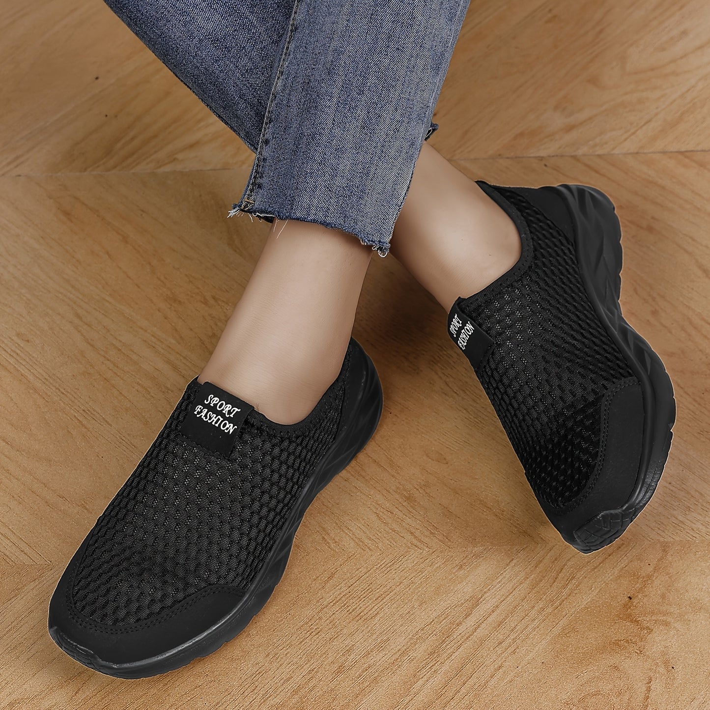Summer Women'S Shoes Sneakers Lightweight And Breathable Running Shoes Slip on Casual Sports Shoes Mesh Casual Shoes